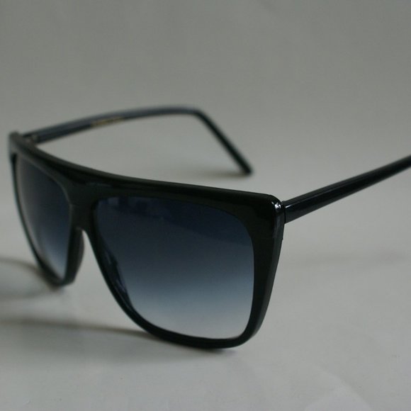 NWOT TruVintage 80's Lady's fashion thick frame w/Gradient Smoke lens Sunglasses - Picture 2 of 4